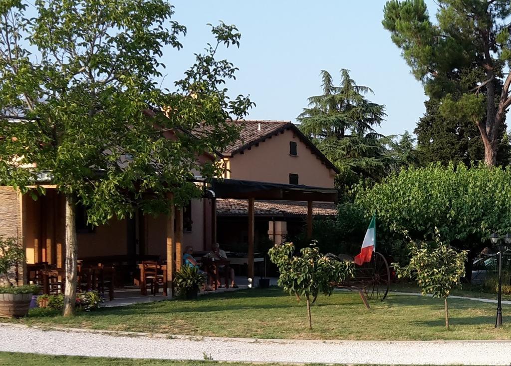 Bed and Breakfast Agriturismo Perugini Чезена Экстерьер фото